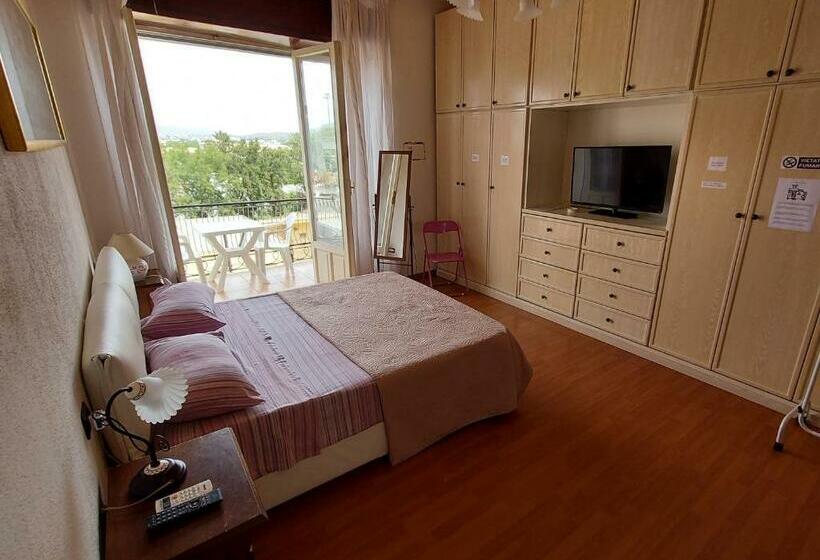 اتاق استاندارد با سرویس بهداشتی مشترک, B&b Sa Cannacca