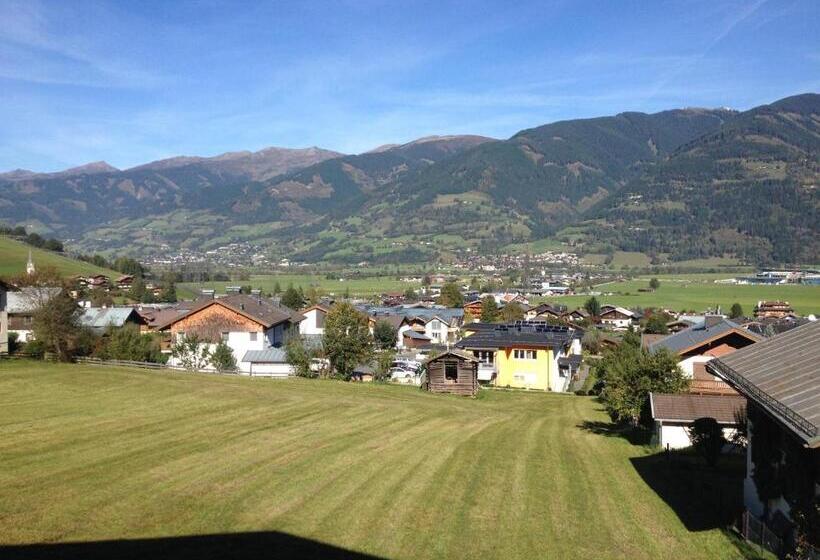 آپارتمان 2 خوابه, Pension Bergblick