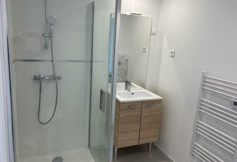 استودیوی استاندارد, Appart’hôtel Saint Patrice