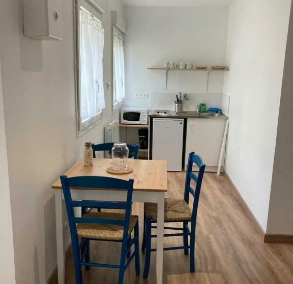 استودیوی استاندارد, Appart’hôtel Saint Patrice