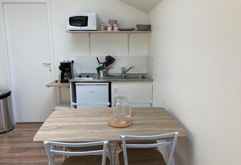 استودیوی استاندارد, Appart’hôtel Saint Patrice