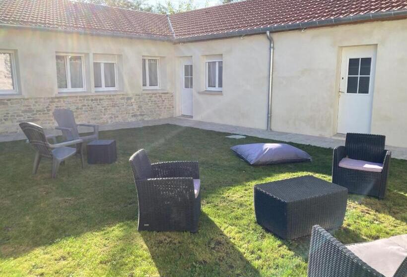استودیوی استاندارد, Appart’hôtel Saint Patrice