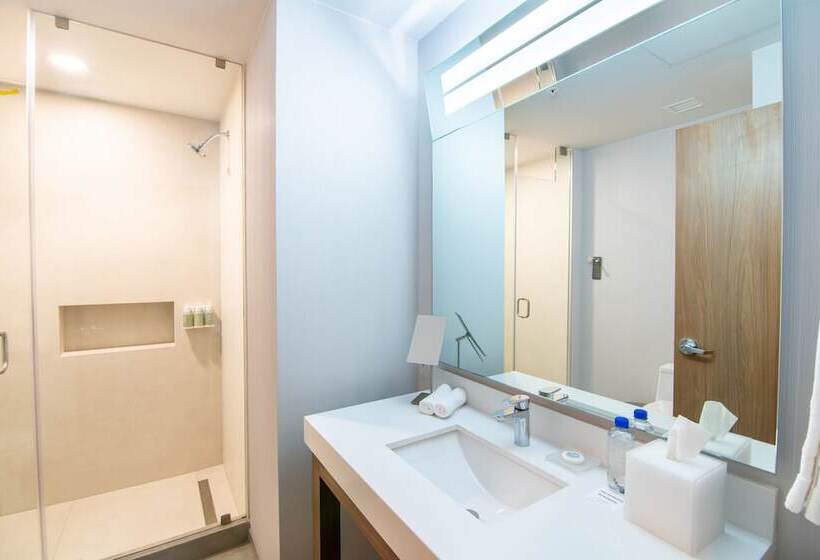 스위트, Courtyard By Marriott Mexicali