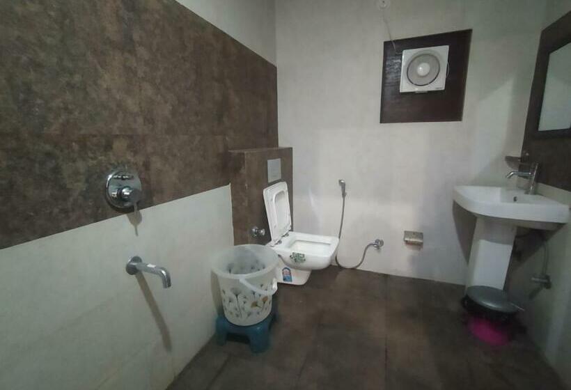 Номер Стандарт Трехместный, Geeta Residency Haridwar