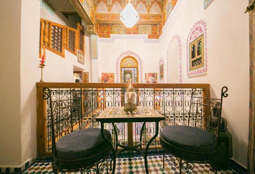 اتاق سوپریور سه تخته, Palais Fes Yahya