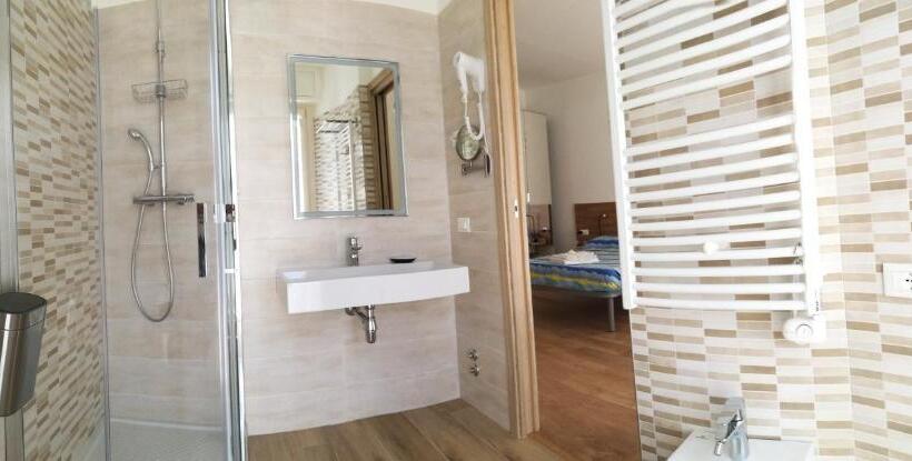 Номер Стандарт Трехместный, B&b Reale   Ortona