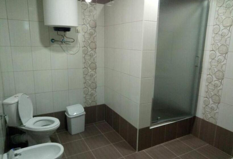 Четырехместный Номер Стандарт, згадка