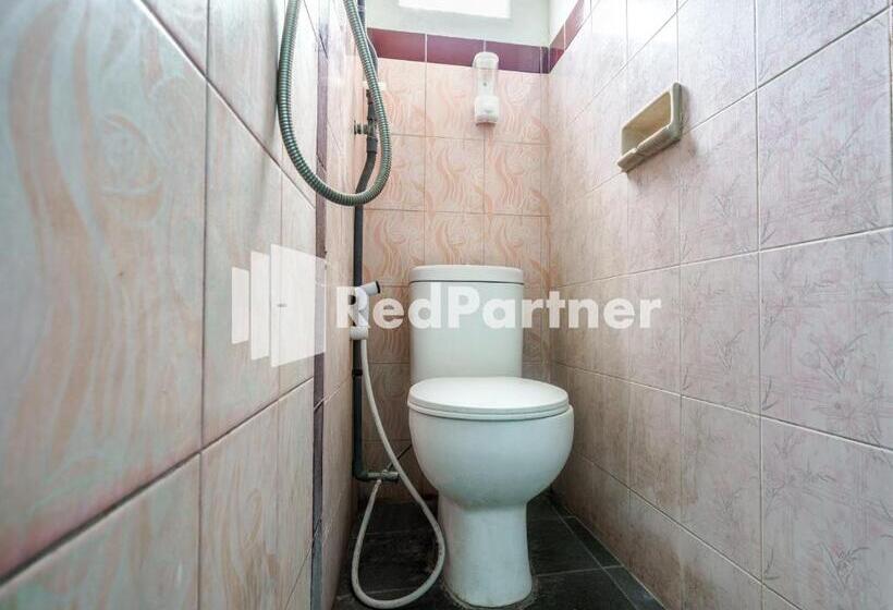 Номер Стандарт, Nafisa Homestay Syariah Near Jatim Park 3 Batu Mitra Reddoorz