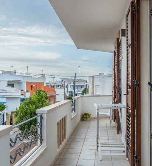 اتاق اکونومی, Scoglio Di Pirro B&b