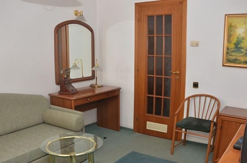 套房, Metallurg   Hostel