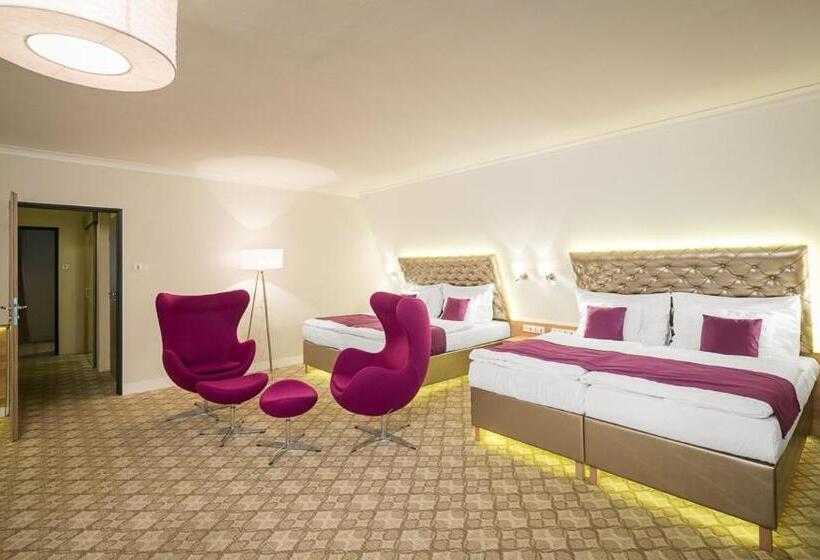 اتاق سوپریور چهار تخته, Pytloun Wellness Hotel Harrachov