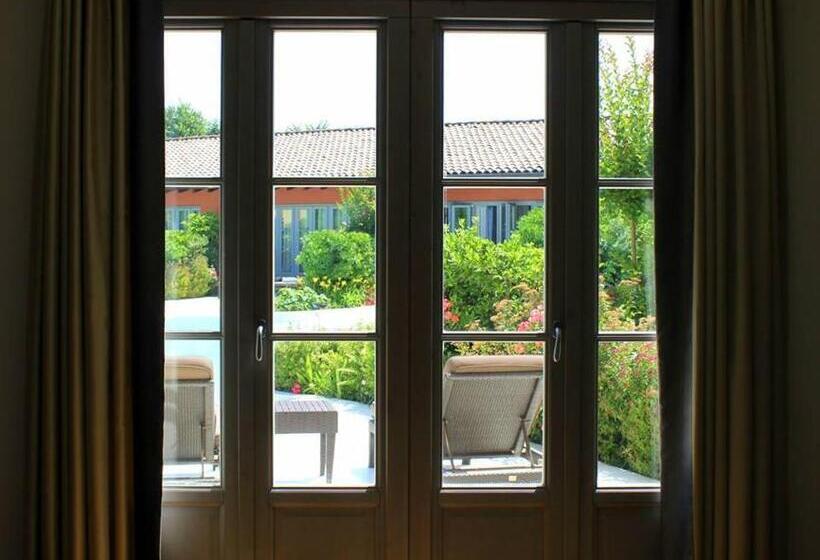 סוויטת ג'וניור, Joia Hotel & Luxury Apartments