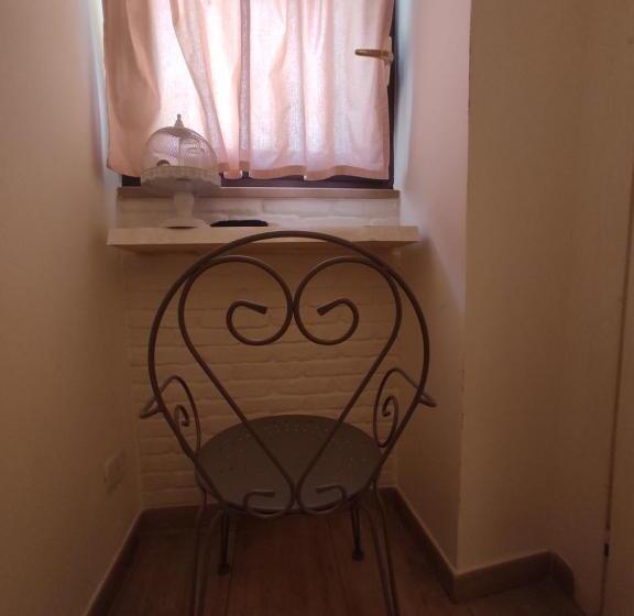 اتاق استاندارد, B&b La Maison Del Borgo Antico
