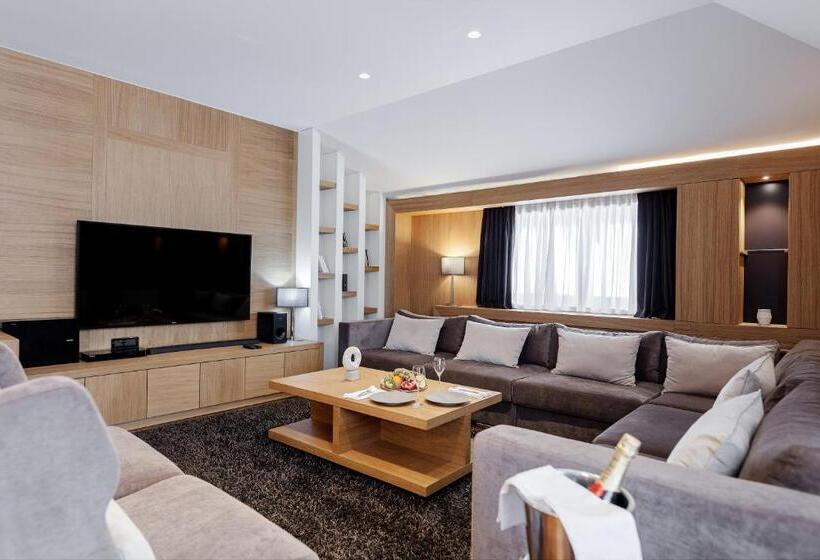 سوییت جونیور, Grand Kopaonik