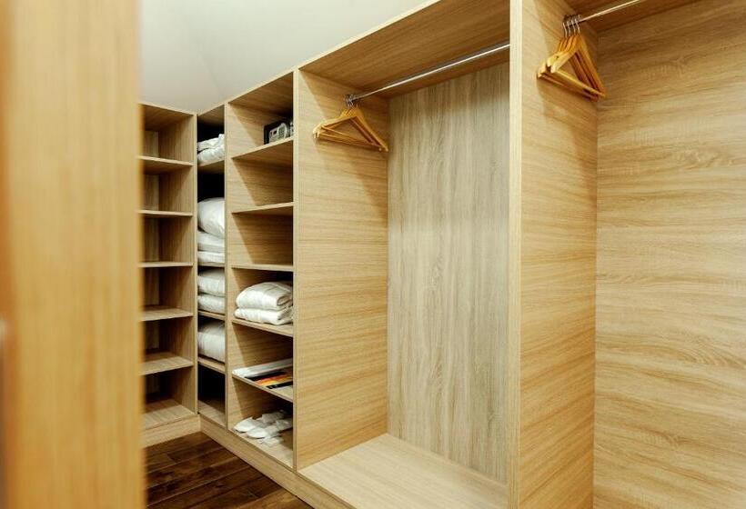 سوییت جونیور, Grand Kopaonik