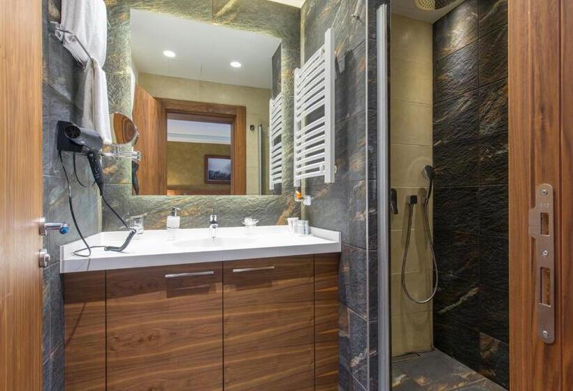 اتاق سوپریور, Grand Kopaonik