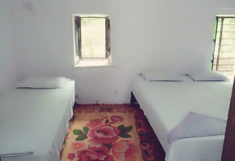 Трехместный Номер Стандарт Вид на Сад, Haveli Uma Megh Tourist Guest House
