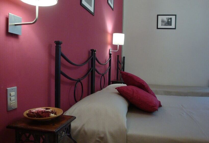 اتاق استاندارد سه نفره, B&b Leopoldo