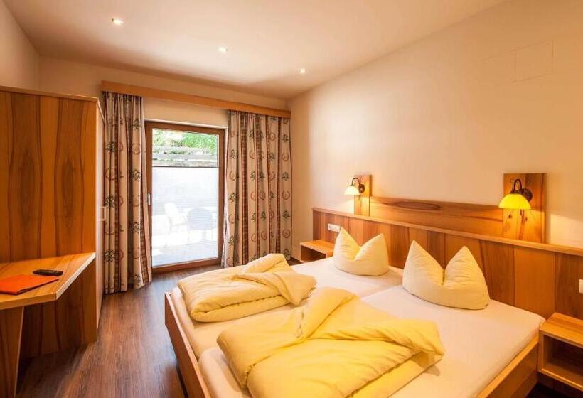 Апартаменты 1 Спальня с Террасой, Rustika   Appartements & Spa