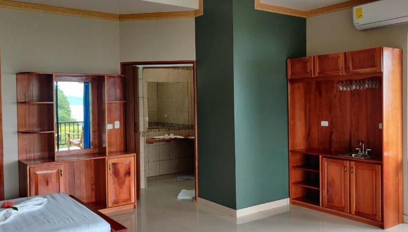 اتاق پریمیوم چهارنفره, Rancho Corcovado
