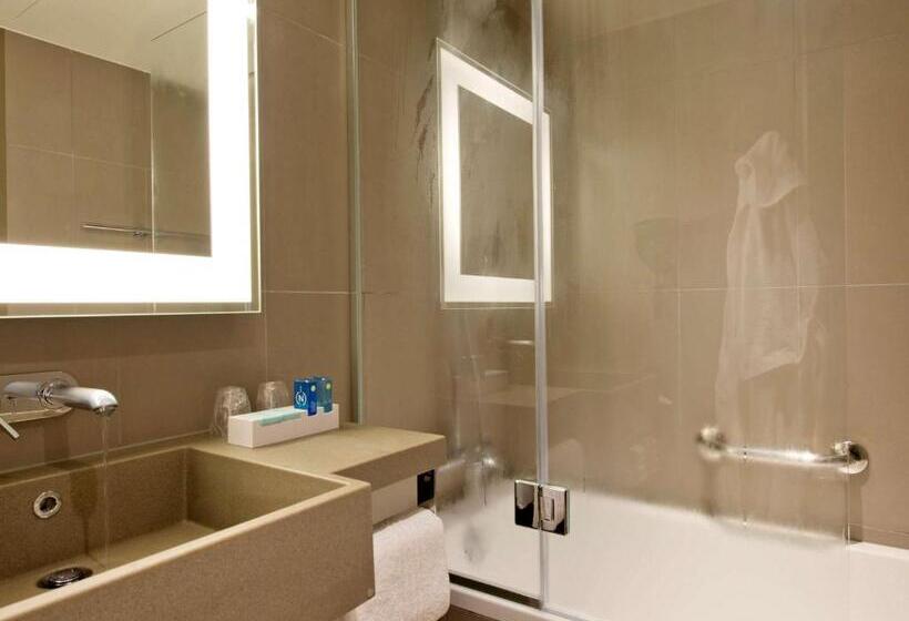 Номер Superior, Novotel Lodz Centrum