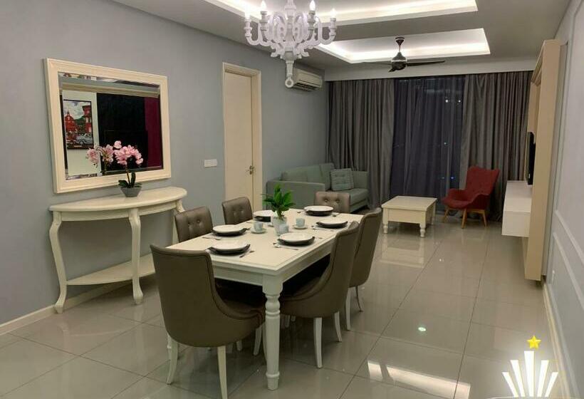 Apartament 3 Dormitoris, The Shore Hotel & Residences By La Vista