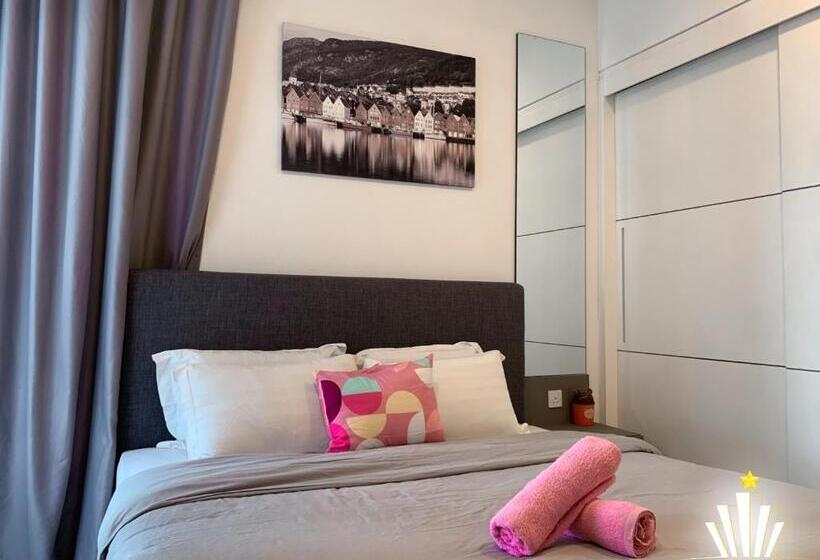 Apartament 3 Dormitoris, The Shore Hotel & Residences By La Vista
