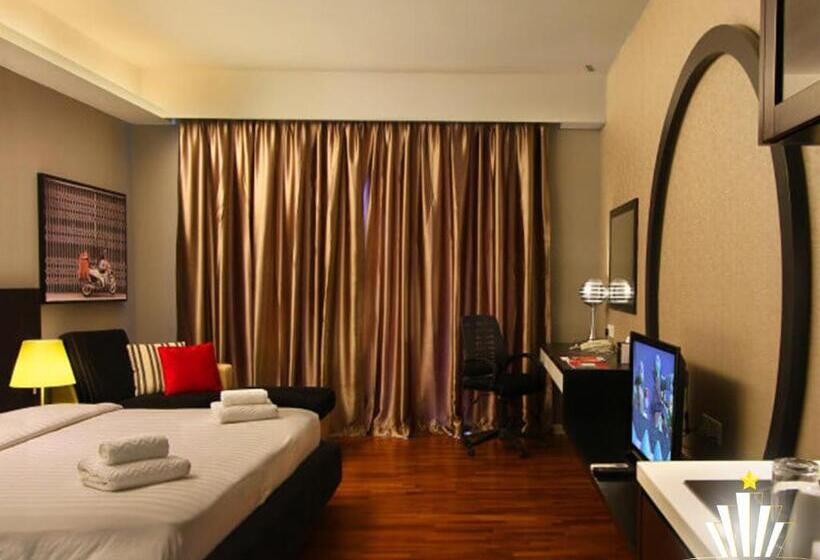 Estudi Estàndard Llit King, The Shore Hotel & Residences By La Vista