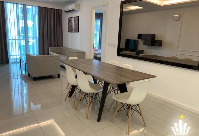 Apartament 3 Dormitoris, The Shore Hotel & Residences By La Vista