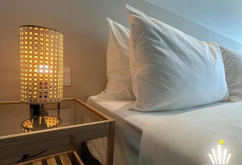 Estudi Familiar, The Shore Hotel & Residences By La Vista