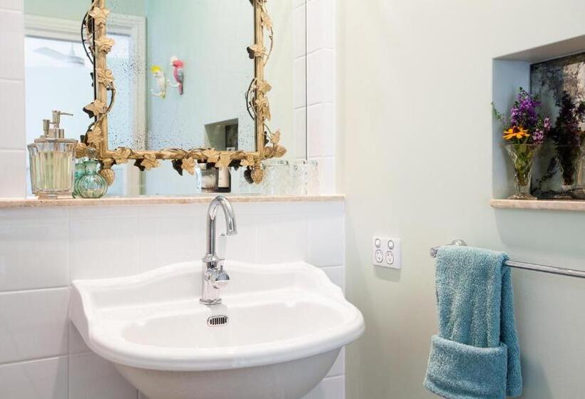 חדר סטנדרט עם מיטת קינג, Noosa Valley Manor B&b