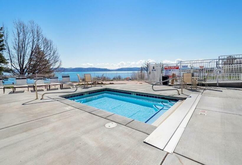 Апартаменты 2 Спальни, Harbor Village Lakeview Condo 9023
