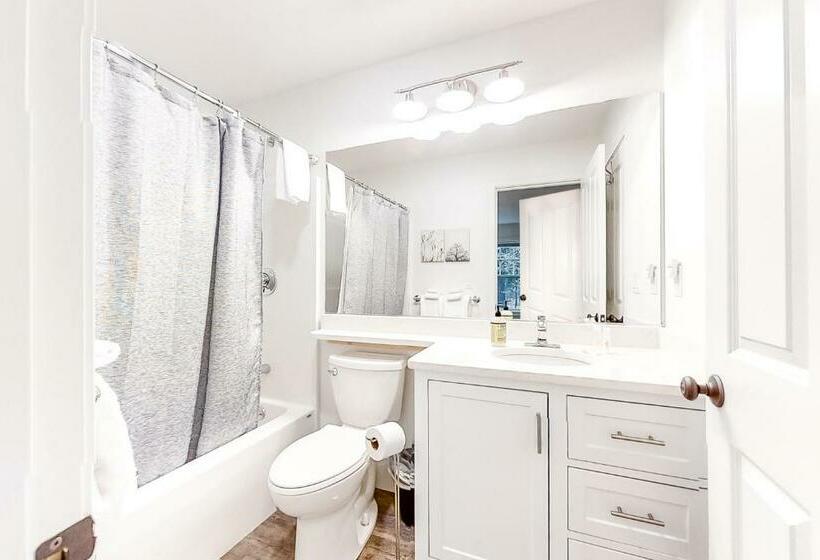 Апартаменты 1 Спальня, Cranmore Road 8