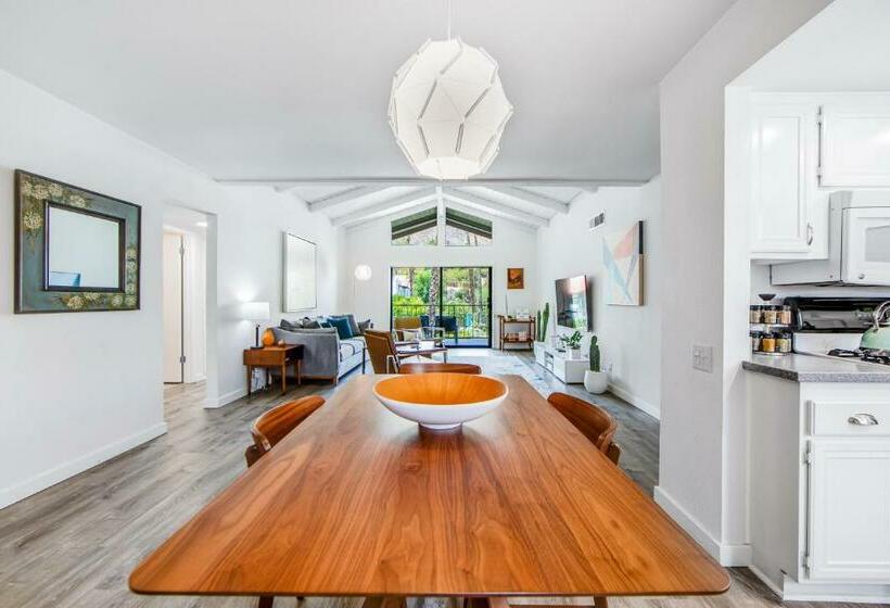 Huoneisto 3 Makuuhuonetta, Mountain View Modern Condo Permit# 4340