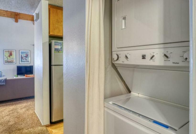 침실 2개 아파트, 2 Bed 2 Bath Apartment In Carnelian Bay