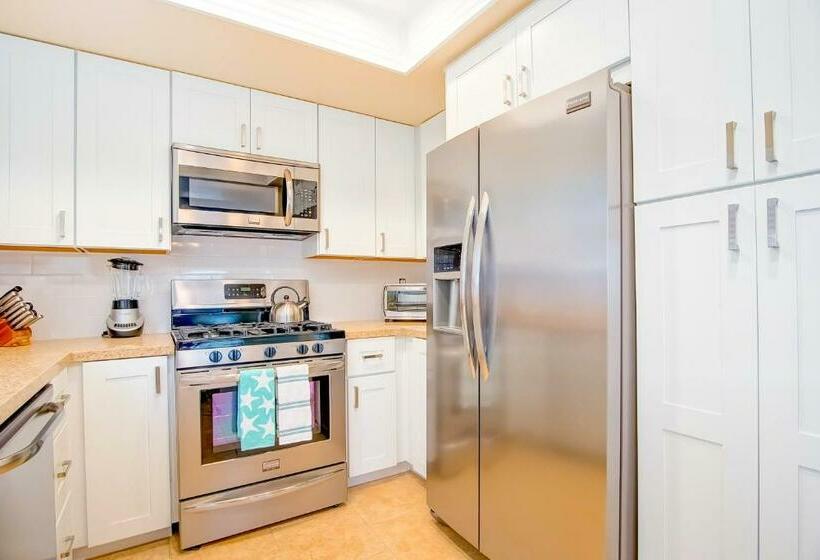 Апартаменты 2 Спальни, North Beach E
