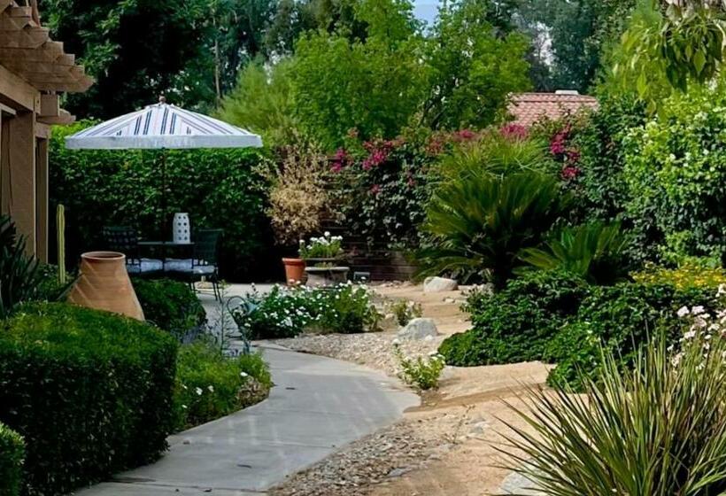 Апартаменты 3 Спальни, Palm Desert Charm Permit# Str2022 0119