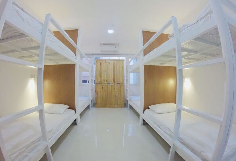 تختخواب در اتاق مشترک, Phan Anh Backpackers Hostel