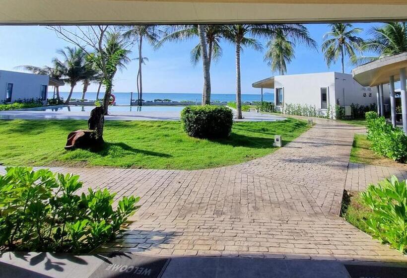 بانگلوی استاندارد با چشم‌انداز دریا, Rayong Chalet Resort