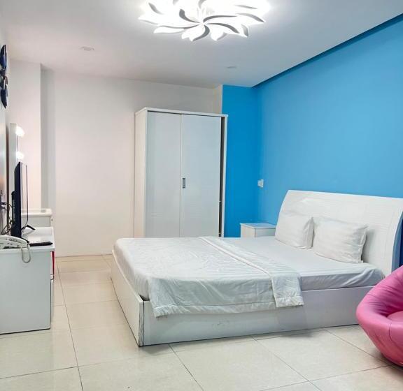 اتاق استاندارد با تخت بزرگ, Valentine Luxury Hotel   31 Bui Vien Street