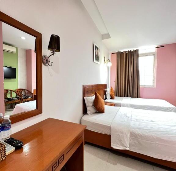 اتاق لوکس, Valentine Luxury Hotel   31 Bui Vien Street
