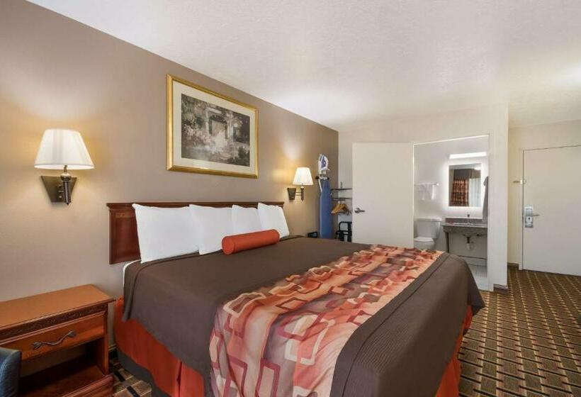 Номер Стандарт Кровать Кинг Адаптированный для Инвалидов, Surestay Hotel By Best Western Duncan