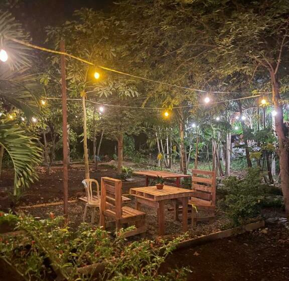 اتاق خانوادگی با سرویس بهداشتی مشترک, Bohol Island Homestay