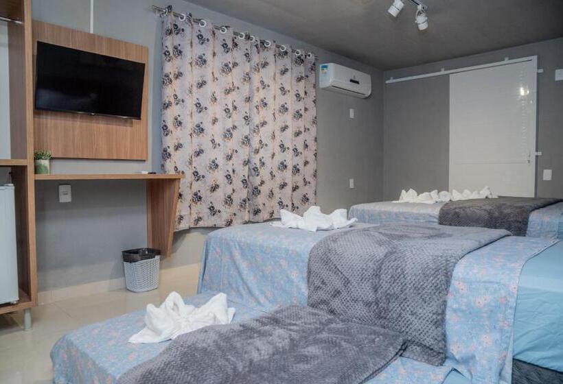 スタンダード４人部屋, Pousada Suítes 590