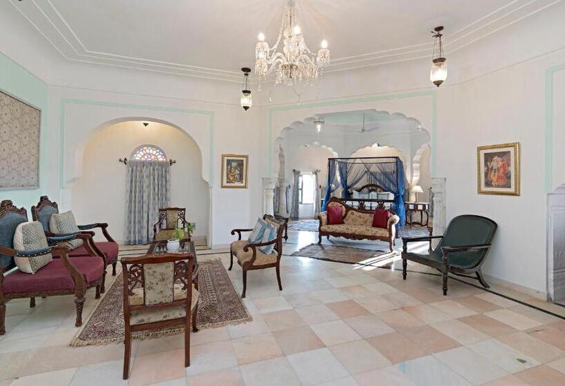 디럭스 룸, Alsisar Mahal  Heritage