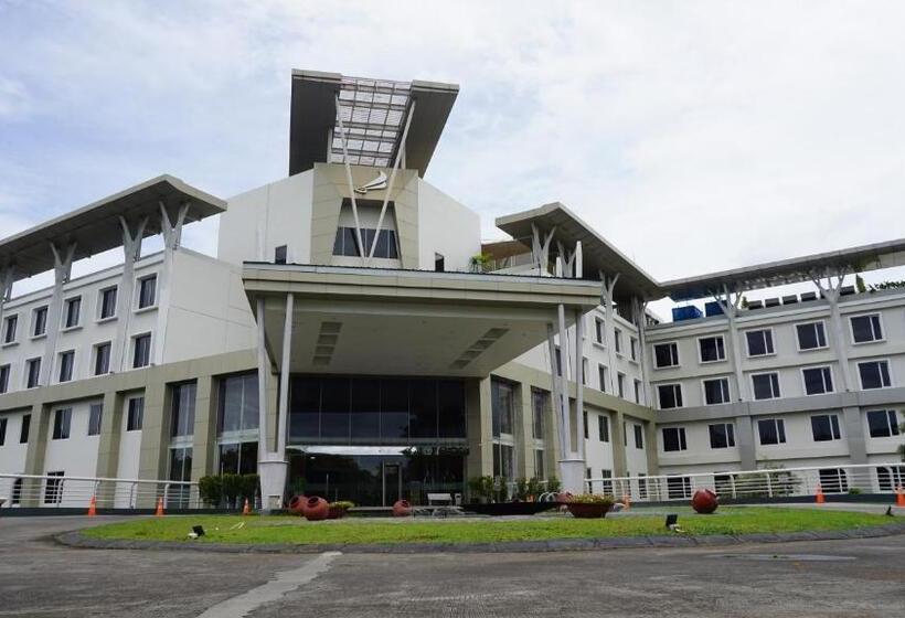 اتاق اجرایی با تخت بزرگ, The Royale Krakatau
