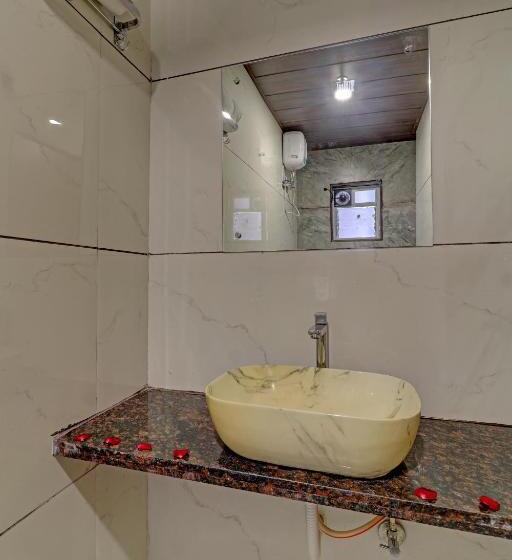 Люкс с Балконом, Ivory Suites