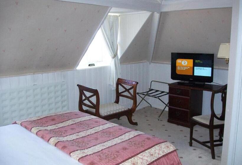 Номер Deluxe, Chapel House