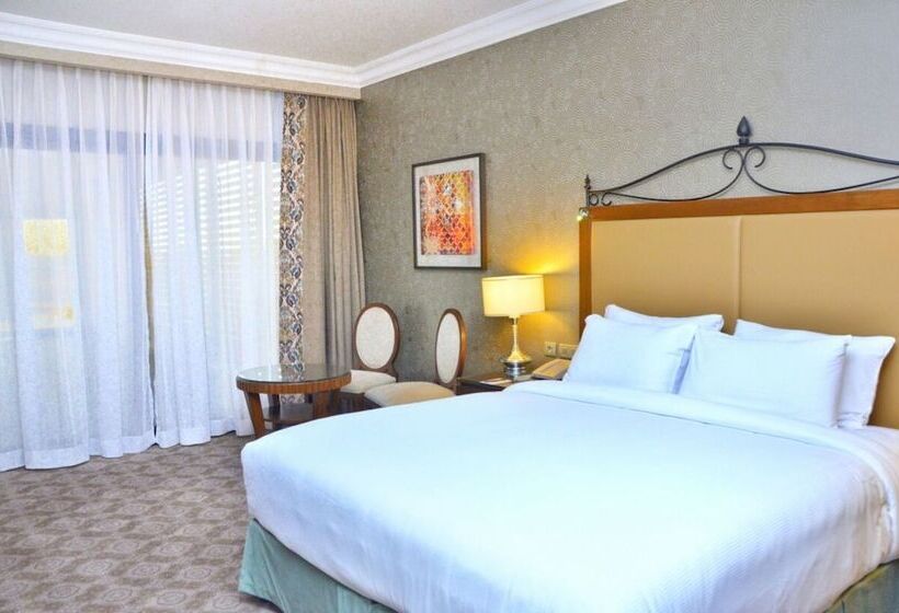 اتاق اجرایی, Hilton Alexandria King S Ranch