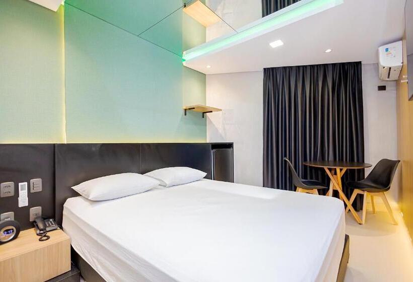 استودیوی استاندارد, Drops Express Motel Curitiba